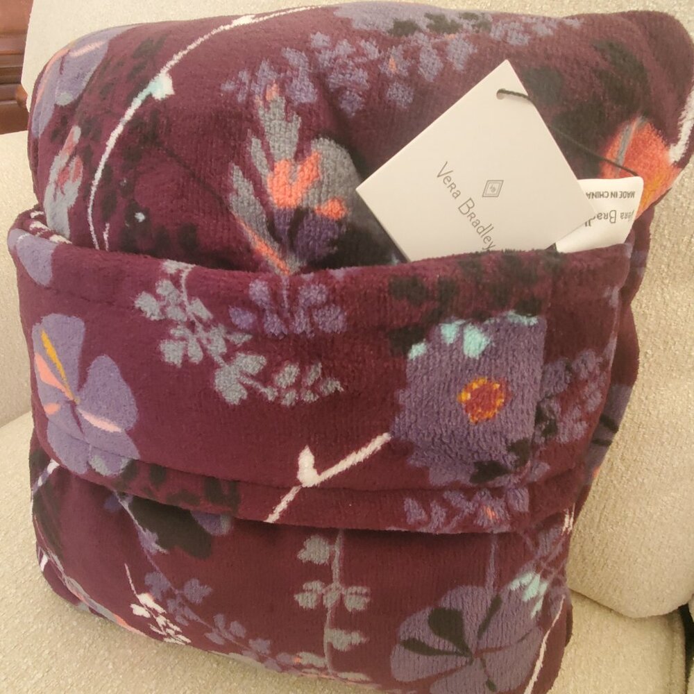 NWT Vera Bradley Fleece Travel Blanket Pressed Flowers